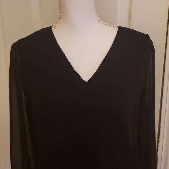 Vince Camuto Black V Neck top - Picture 2 of 9